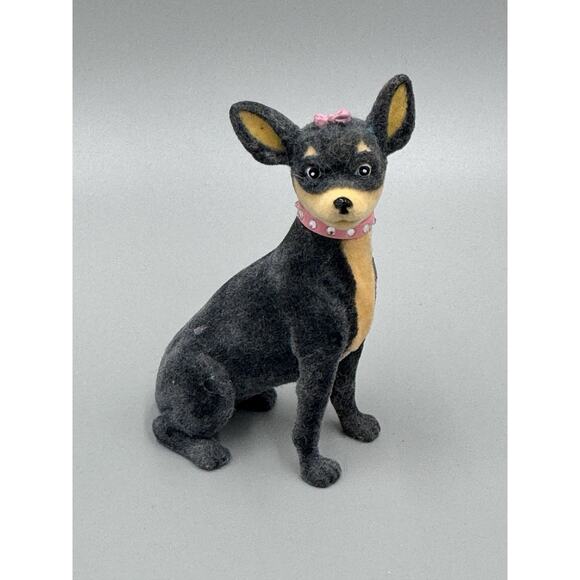 American Girl Julie Pet Dog Chihuahua Sitting Flocked Pink Studded Collar 2007 - Picture 1 of 8